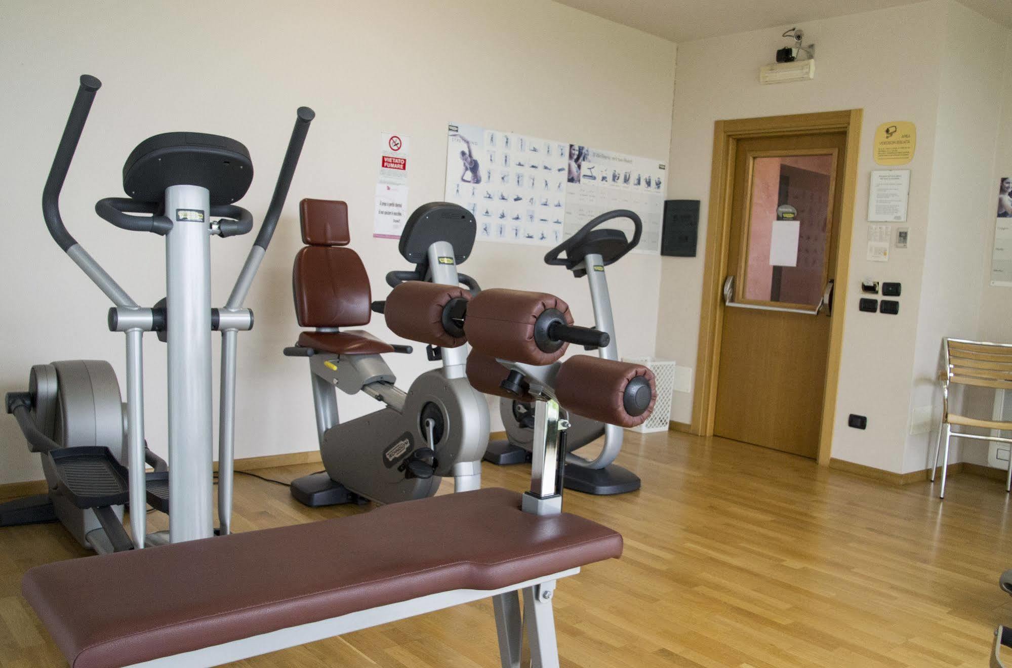 Lo Scoiattolo Piedmont Bike Hotel Pralormo Zewnętrze zdjęcie