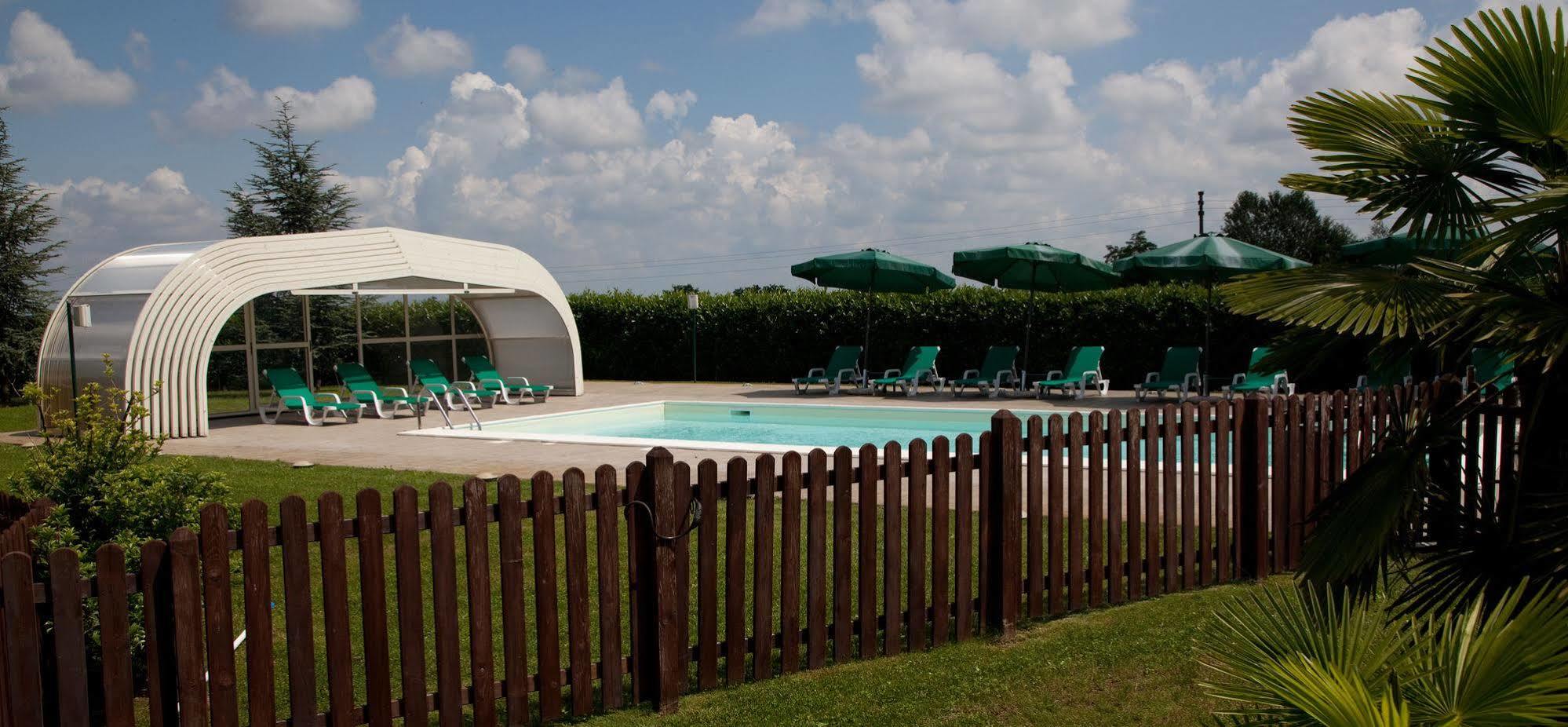 Lo Scoiattolo Piedmont Bike Hotel Pralormo Zewnętrze zdjęcie